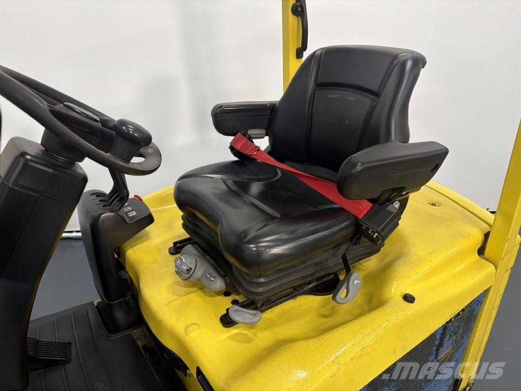 Hyster E3.0XN MWB Elektriskie autoiekrāvēji