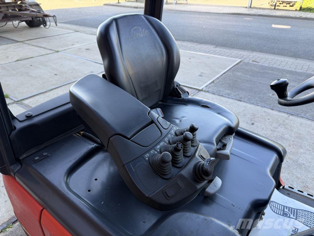 Linde E16-02 Electric forklifts