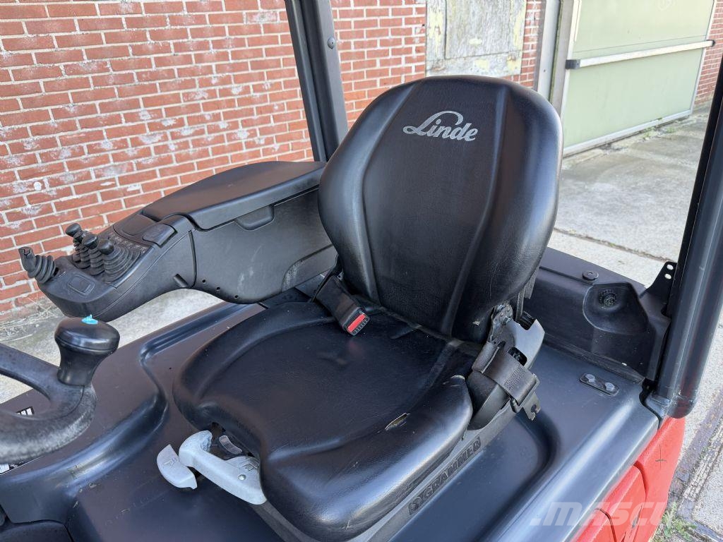 Linde E16-02 Electric forklifts