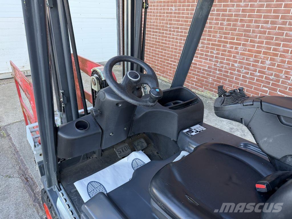 Linde E16-02 Electric forklifts