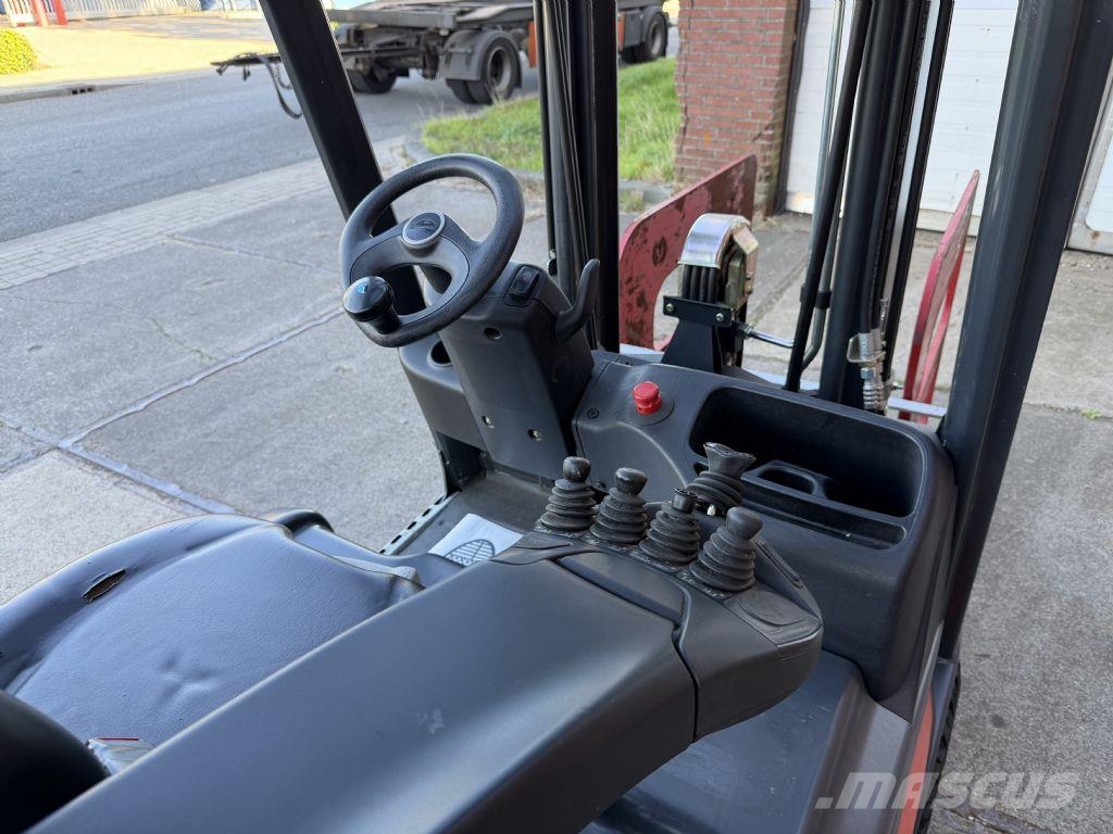 Linde E16-02 Electric forklifts