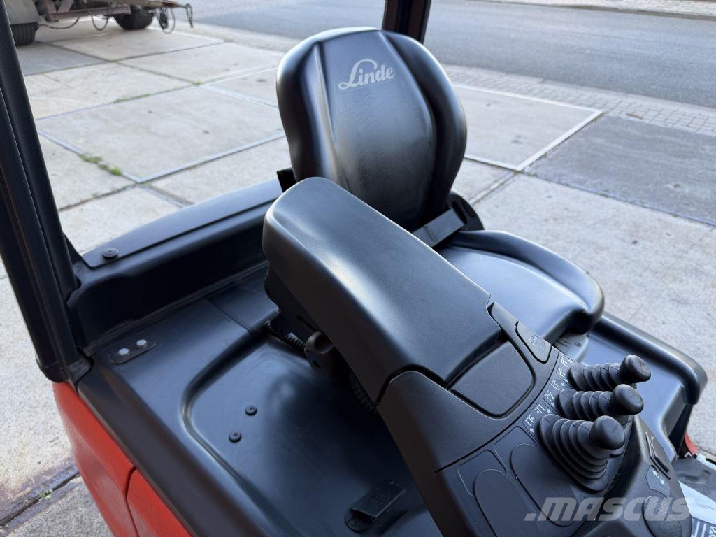 Linde E16-02 Electric forklifts