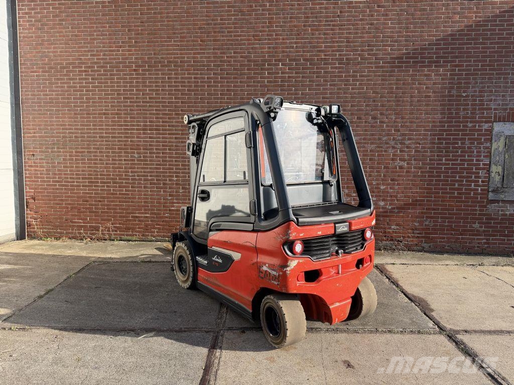 Linde E25-01 Elektrikli forkliftler