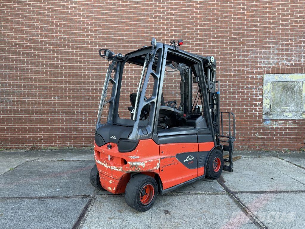 Linde E25-01 شاحنات ذات رافعات شوكية تعمل بالكهرباء