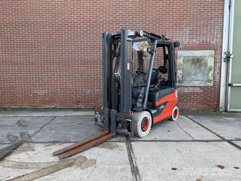 Linde E25-01 Elektrische heftrucks