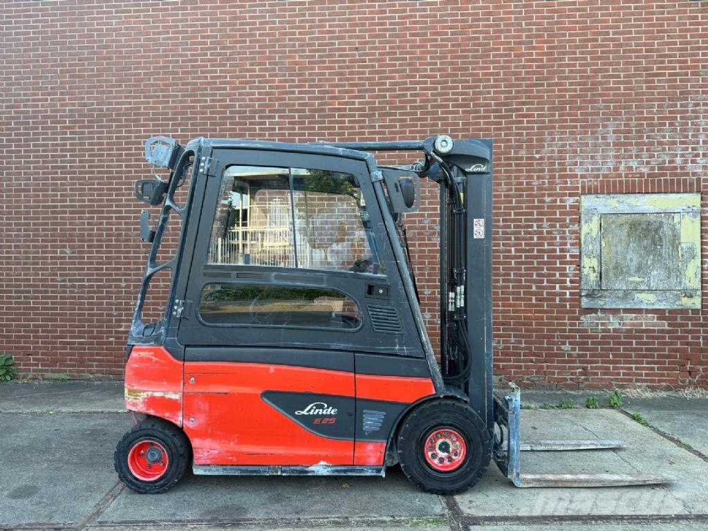 Linde E25L-01 Chariots élévateurs électriques