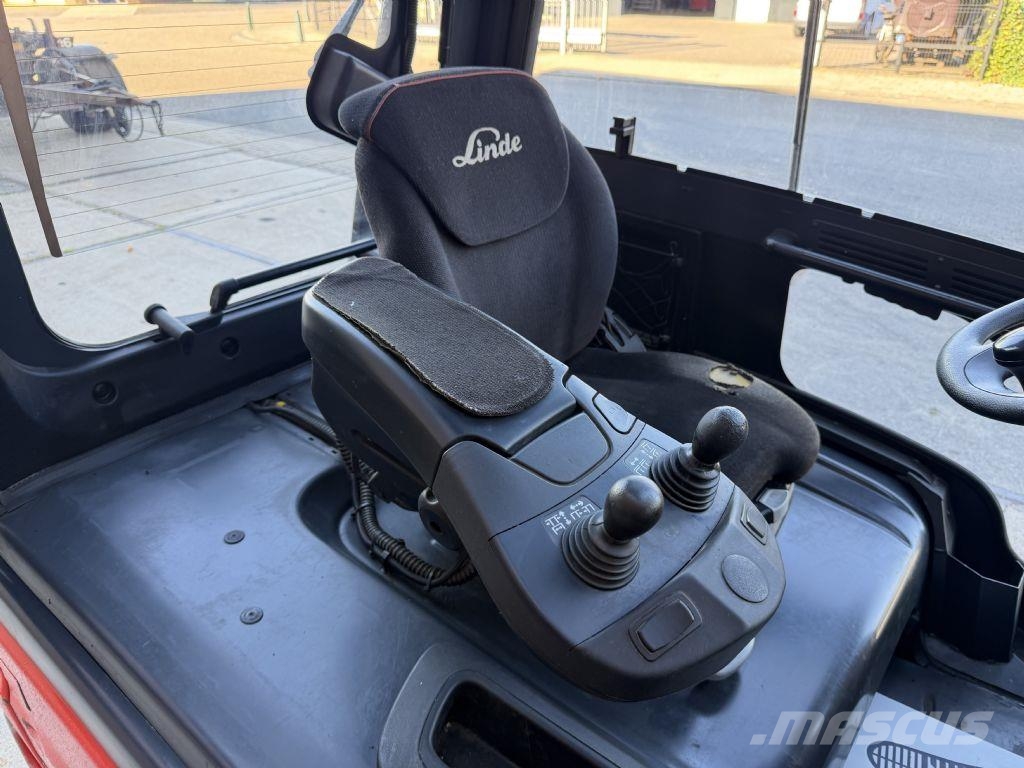 Linde E30L-01 Elektriske trucker