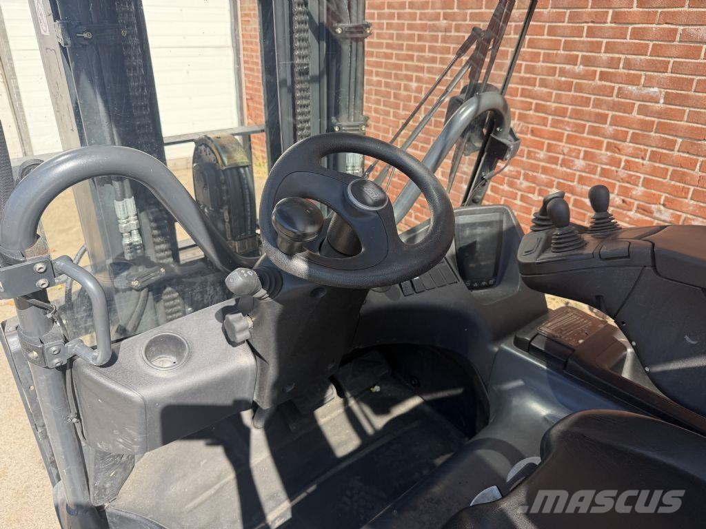 Linde E30R-01 Sähkötrukit