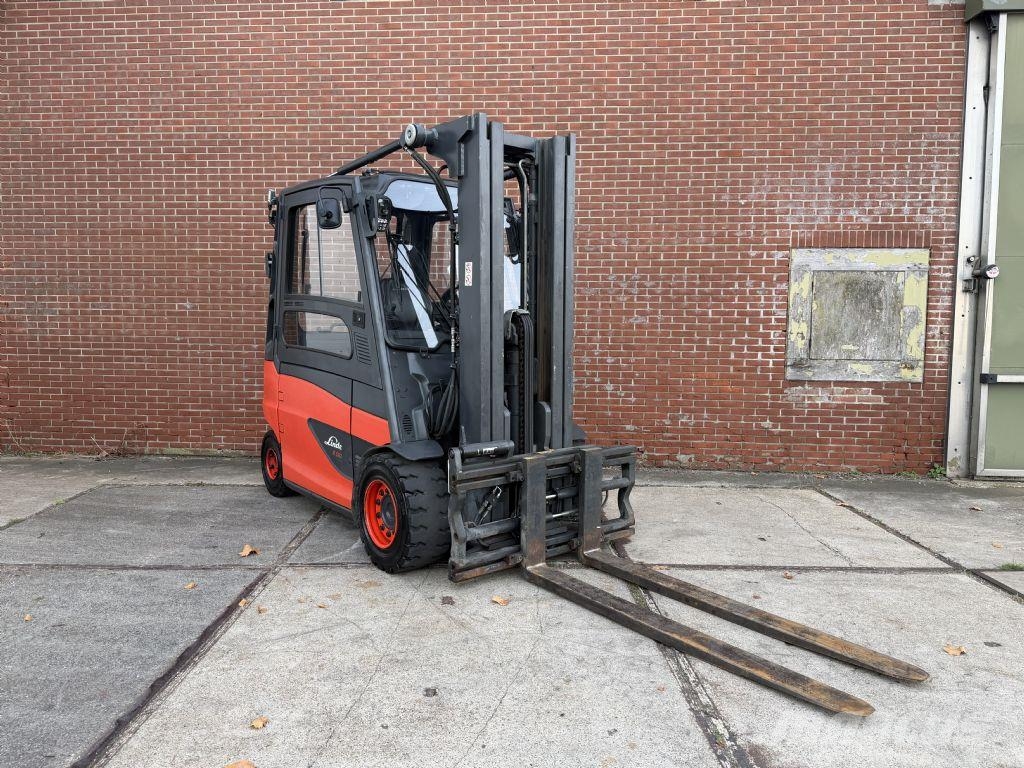 Linde E50HL-01 Chariots élévateurs électriques