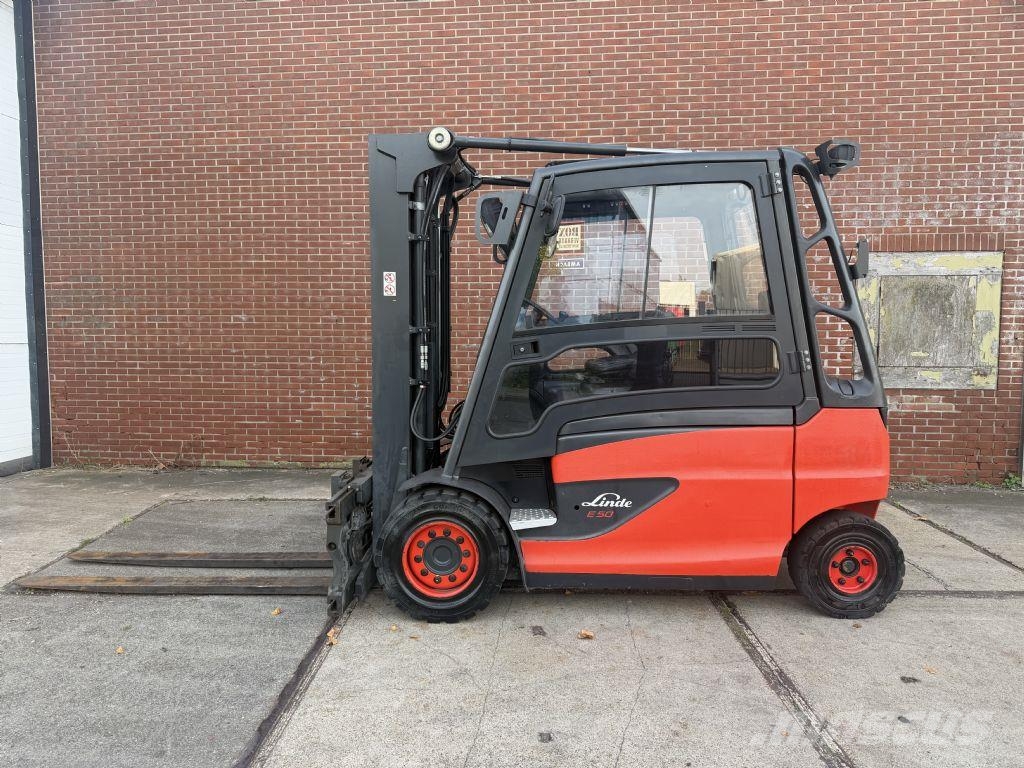 Linde E50HL-01 Chariots élévateurs électriques