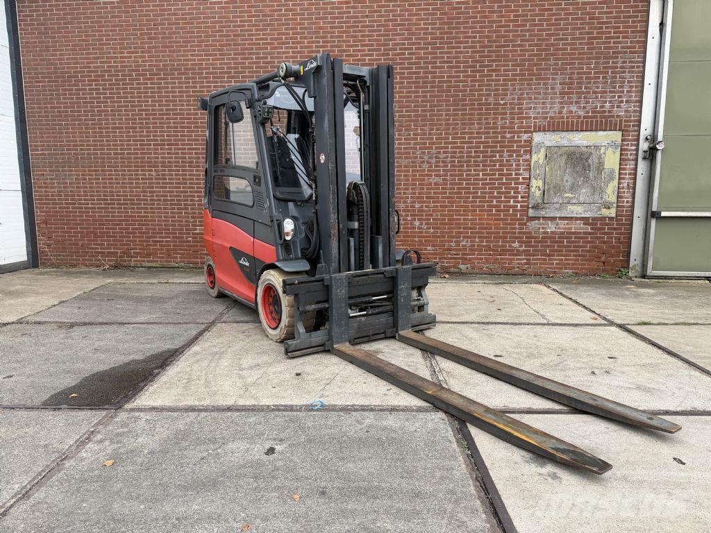 Linde E50HL-01 Elektrikli forkliftler