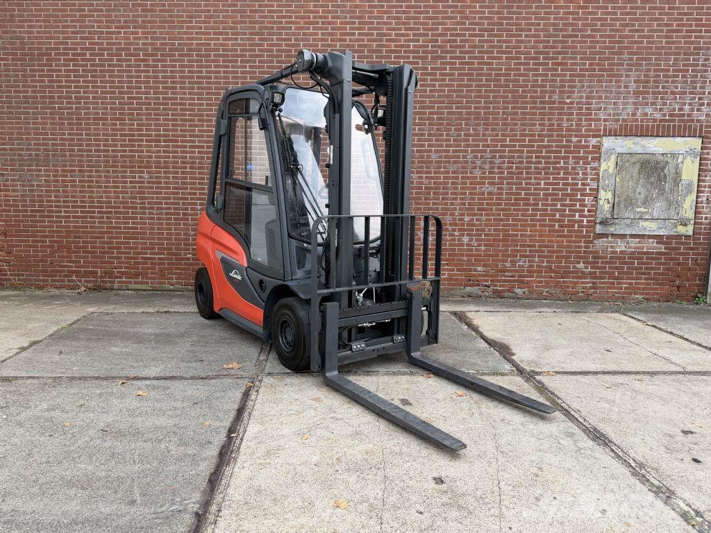 Linde H25D-01 Chariots diesel