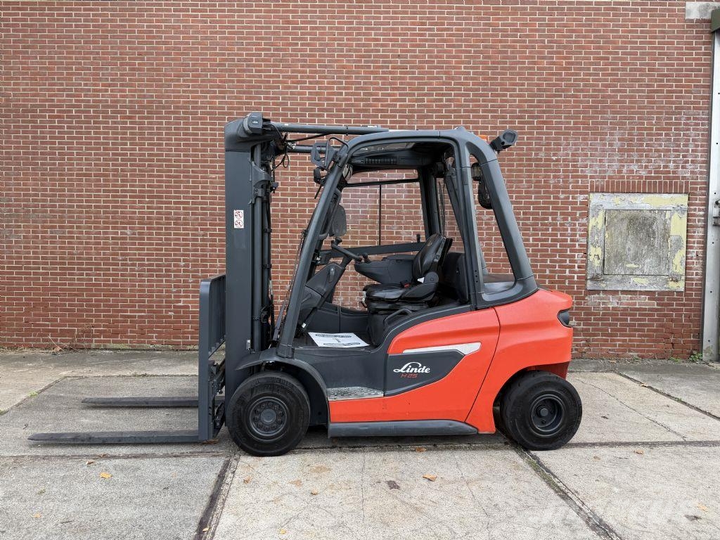 Linde H25D-01 Chariots diesel