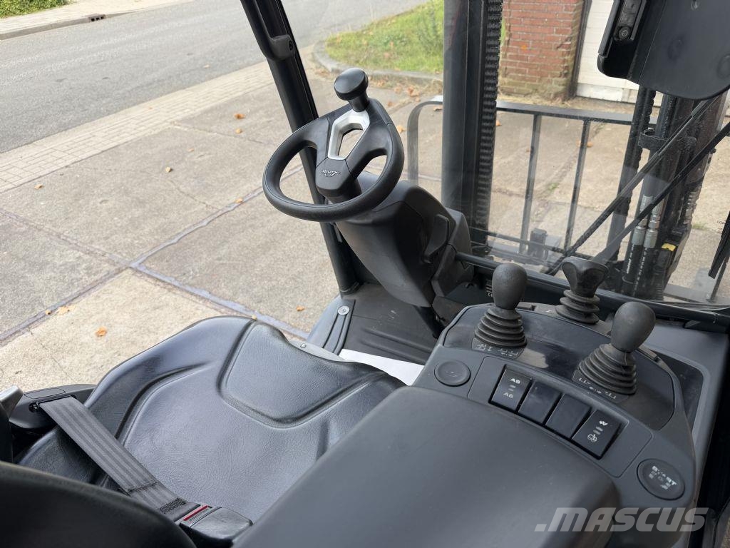 Linde H25D-01 Chariots diesel