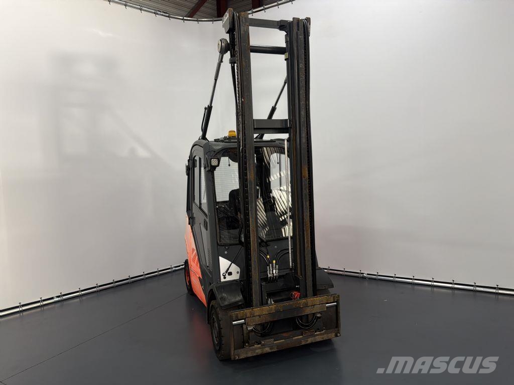 Linde H25D-02 Dīzeļa autoiekrāvēji