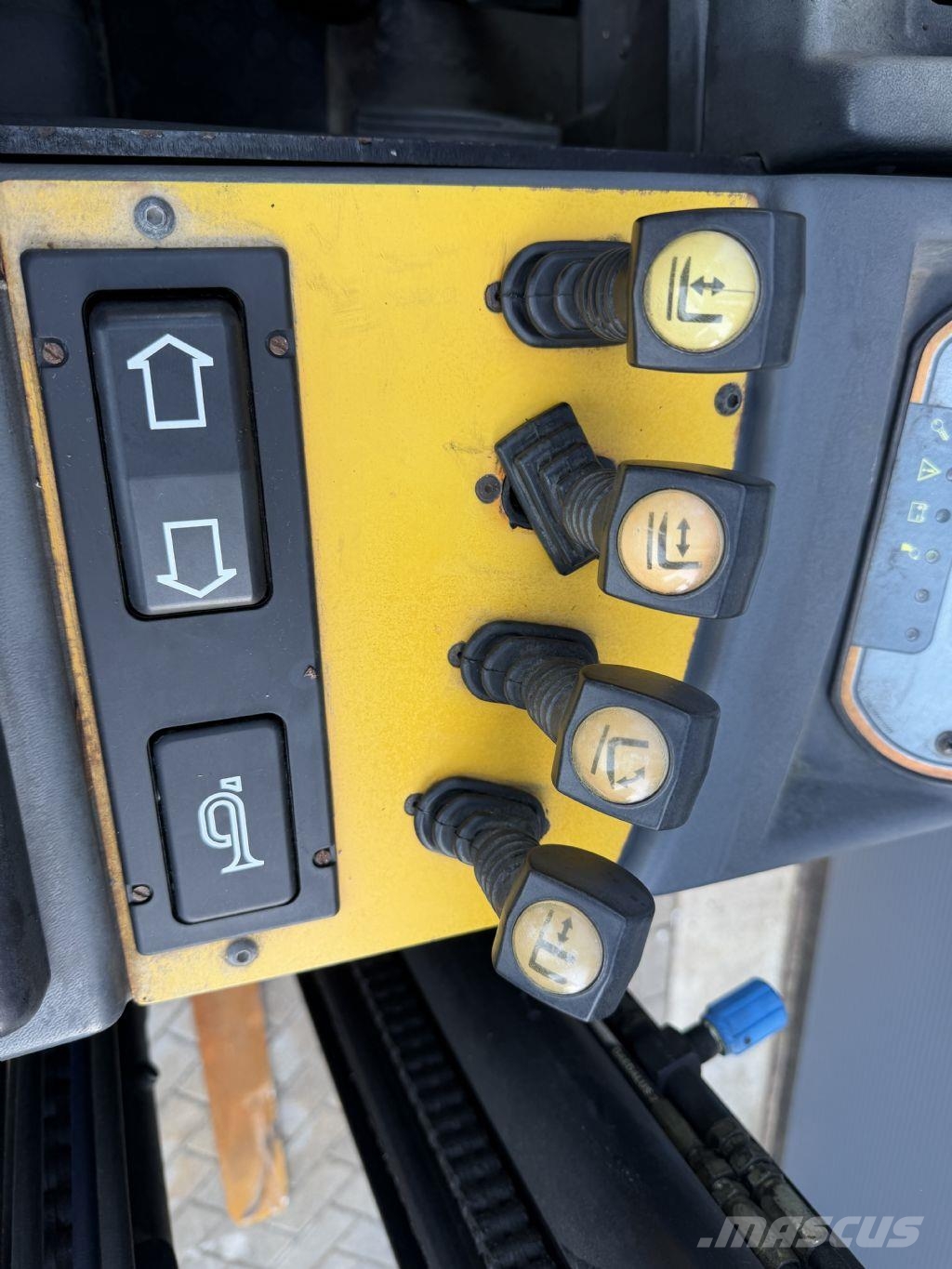OMG NEOS 16 SE Työntömastotrukit