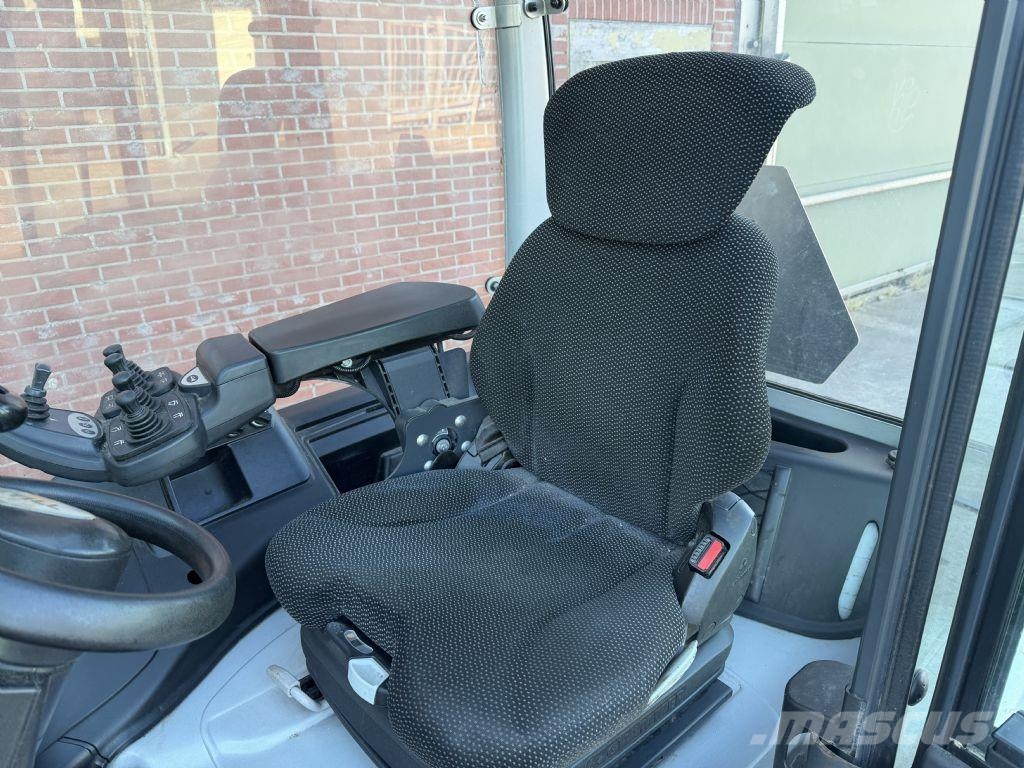 Still RX 60-25 Electric forklifts