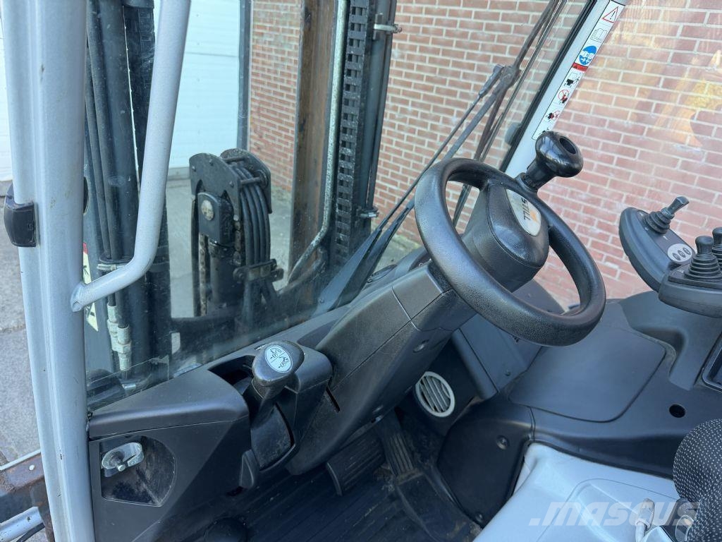 Still RX 60-25 Electric forklifts