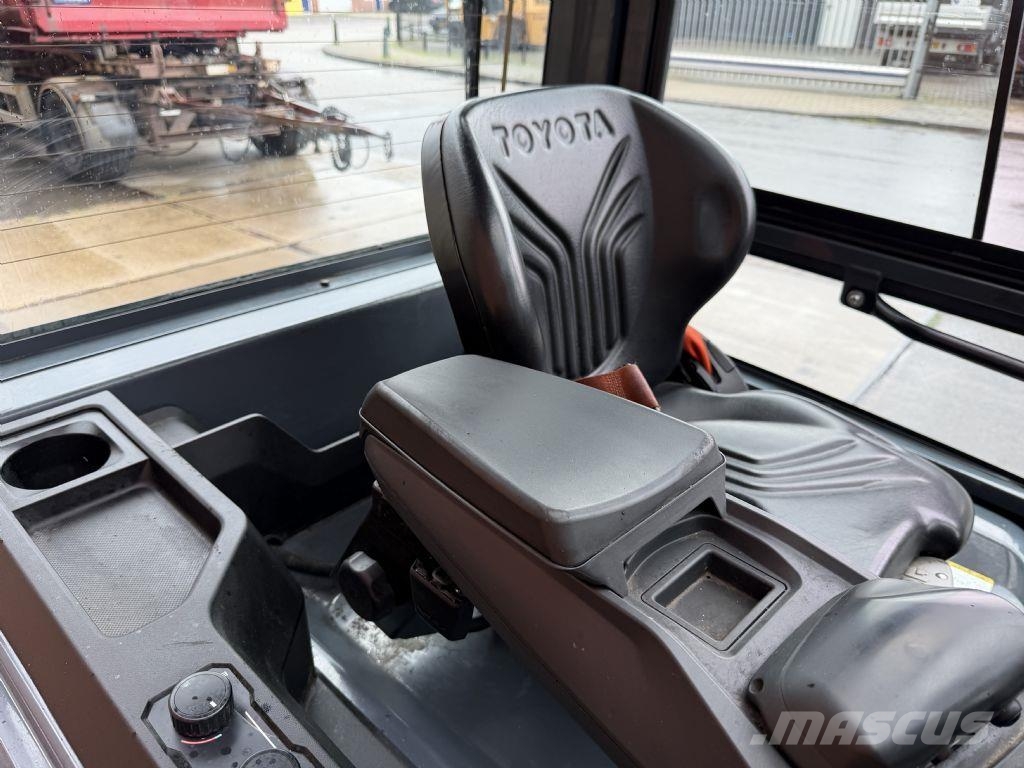 Toyota 9FBMK25T Електрически вилични кари-повдигачи