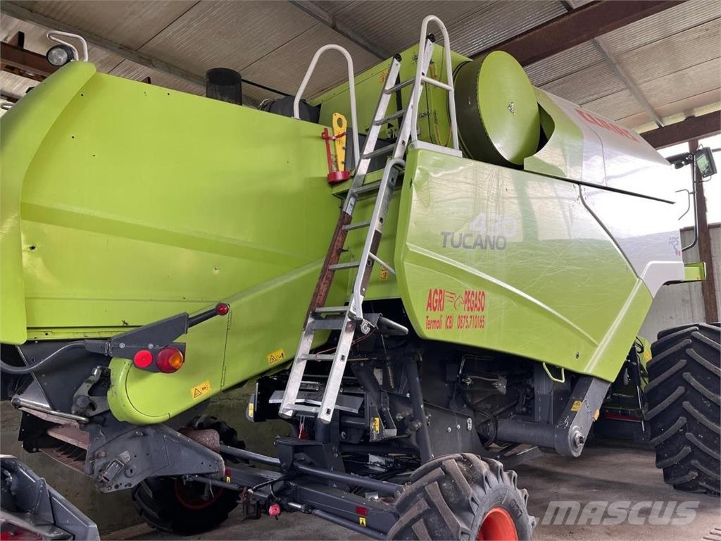 CLAAS 430 Tucano Θεριζοαλωνιστικές μηχανές
