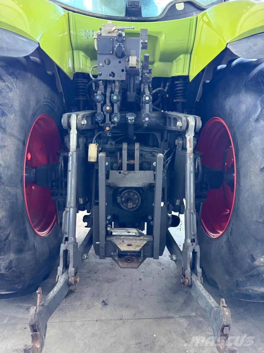 CLAAS 810 AXION 拖拉机/农用车
