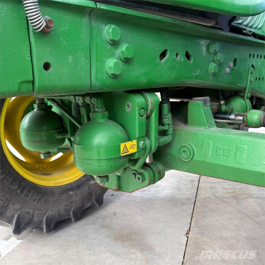 John Deere 6920S Tractors