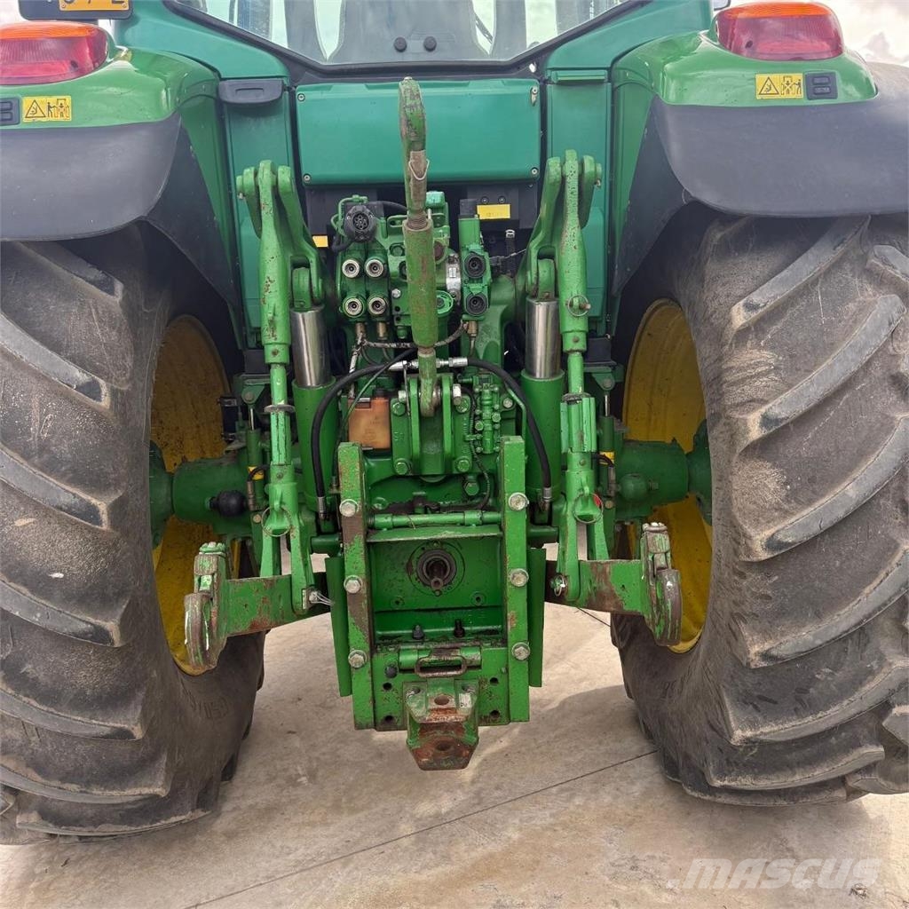 John Deere 6920S Tractors