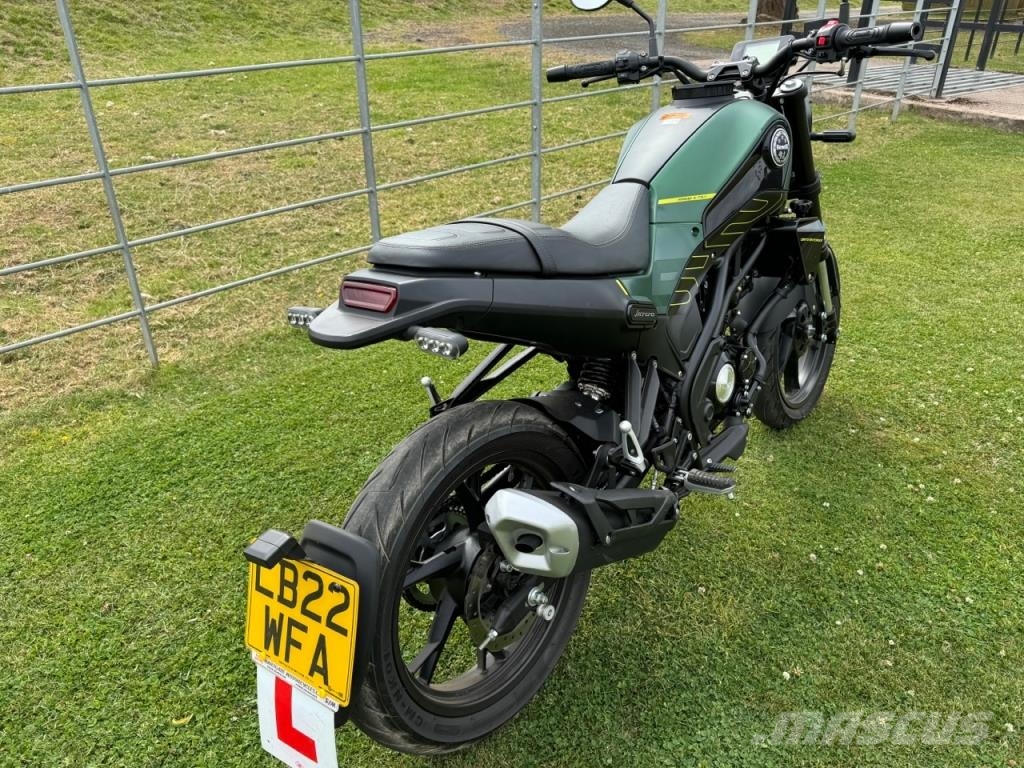  Benelli 125 Leoncino Muut maatalouskoneet