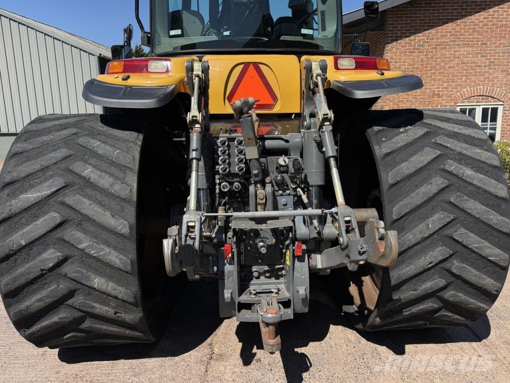 CAT 765B Challenger Další