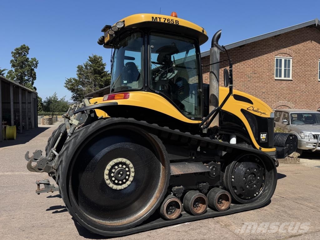 CAT 765B Challenger Další
