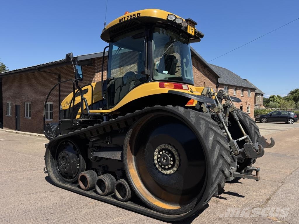 CAT 765B Challenger Další