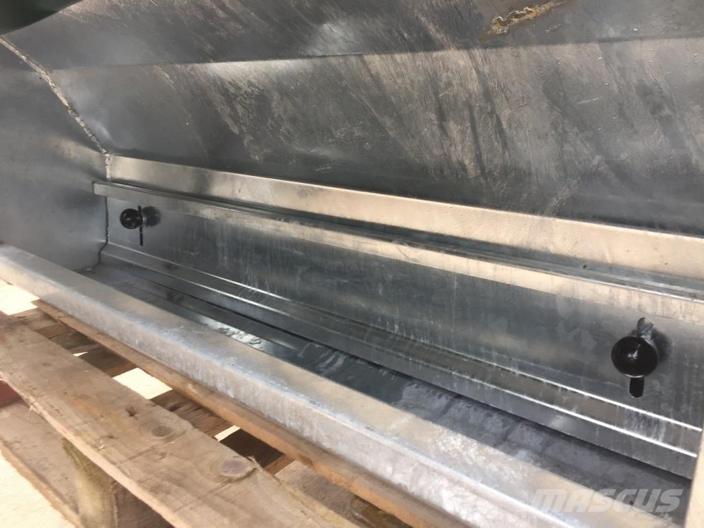 Condon Engineering calf feeder box Muut maatalouskoneet