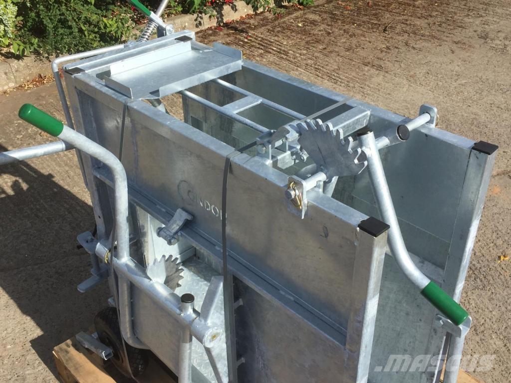 Condon Engineering deluxe dehorning crate Lauksaimniecība- Citi