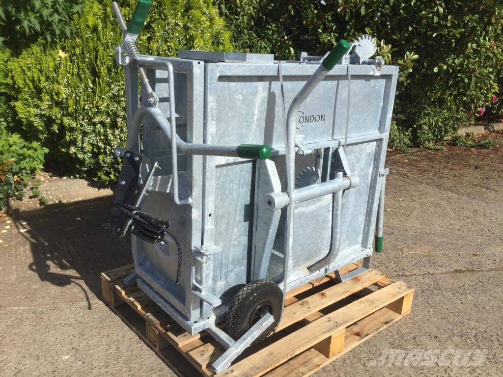Condon Engineering deluxe dehorning crate Lauksaimniecība- Citi