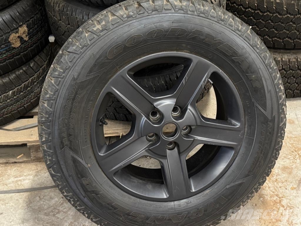 Goodyear Puma 155 ملحقات أخرى للجرارات