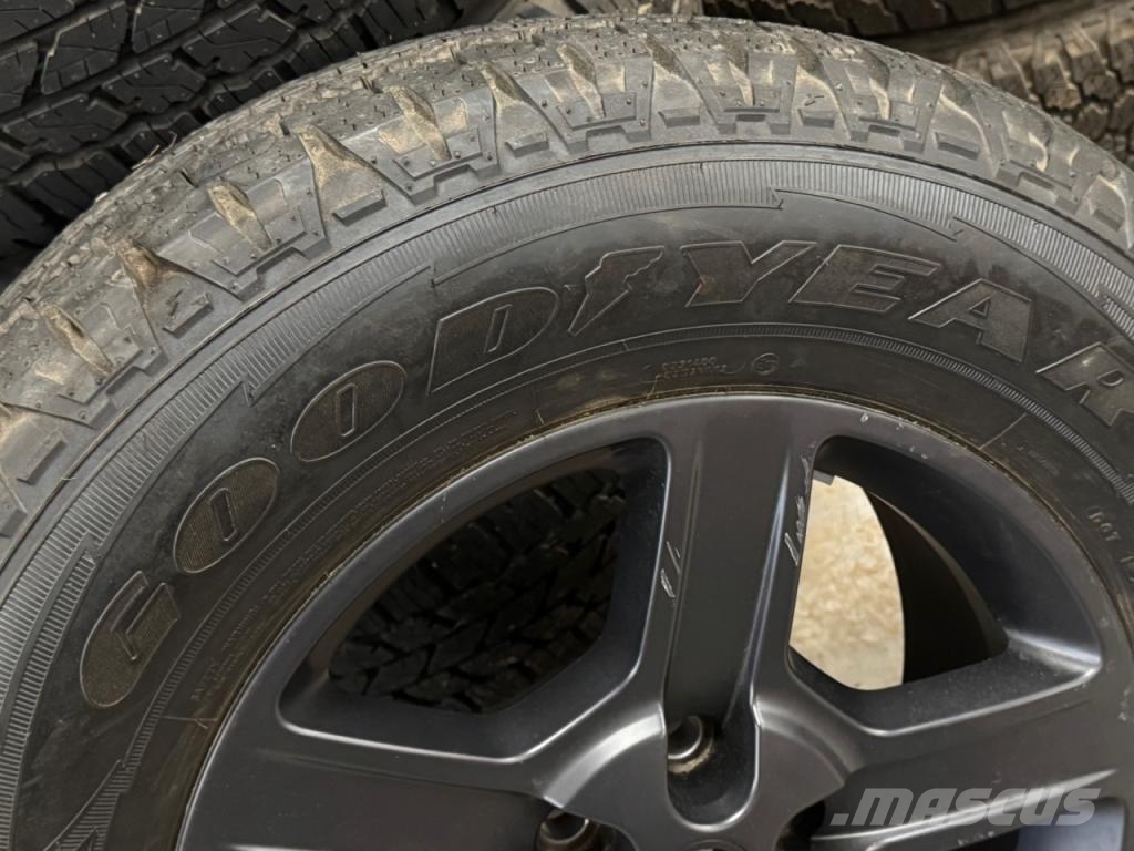 Goodyear Puma 155 ملحقات أخرى للجرارات