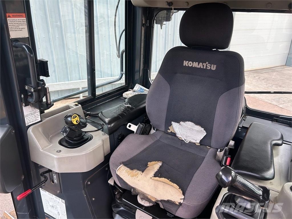 Komatsu D39 PX Bulldozer ماكينات زراعية - غير ذلك