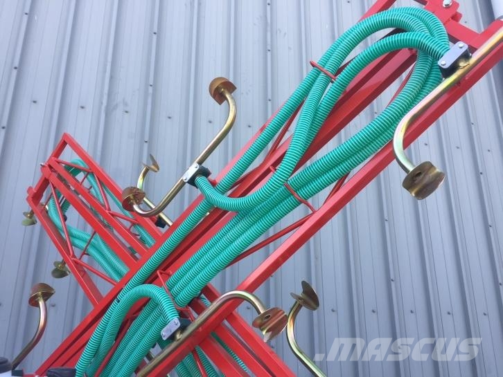  Techneat Avacast Mounted GR400 applicator Muut maatalouskoneet