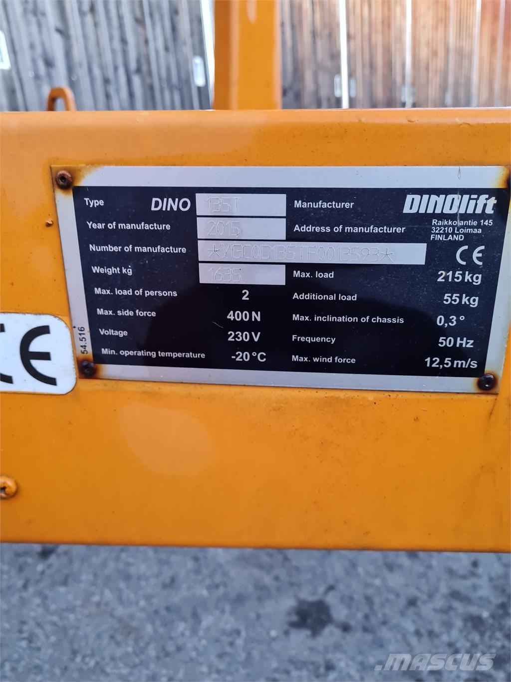 Dino 135T Podnośniki na przyczepach