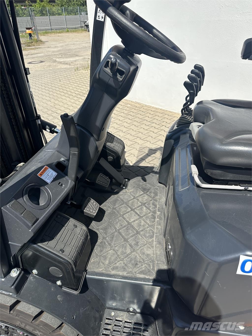 Doosan G30P-7 Vučne prikolice se podiznom košarom