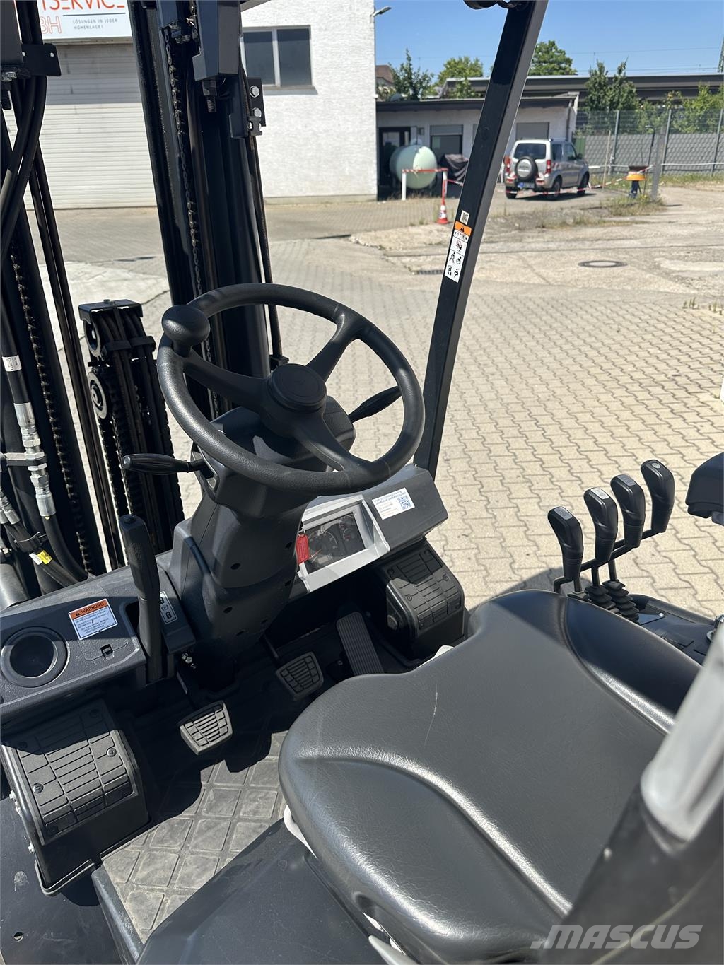 Doosan G30P-7 Vučne prikolice se podiznom košarom