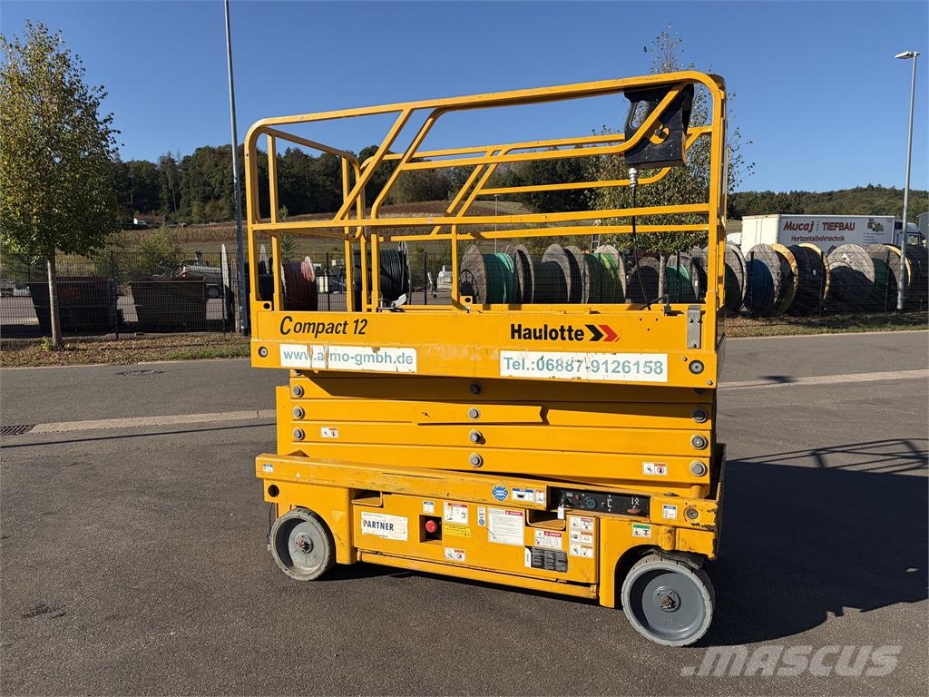 Haulotte Compact 12 Scheren-Arbeitsbühnen
