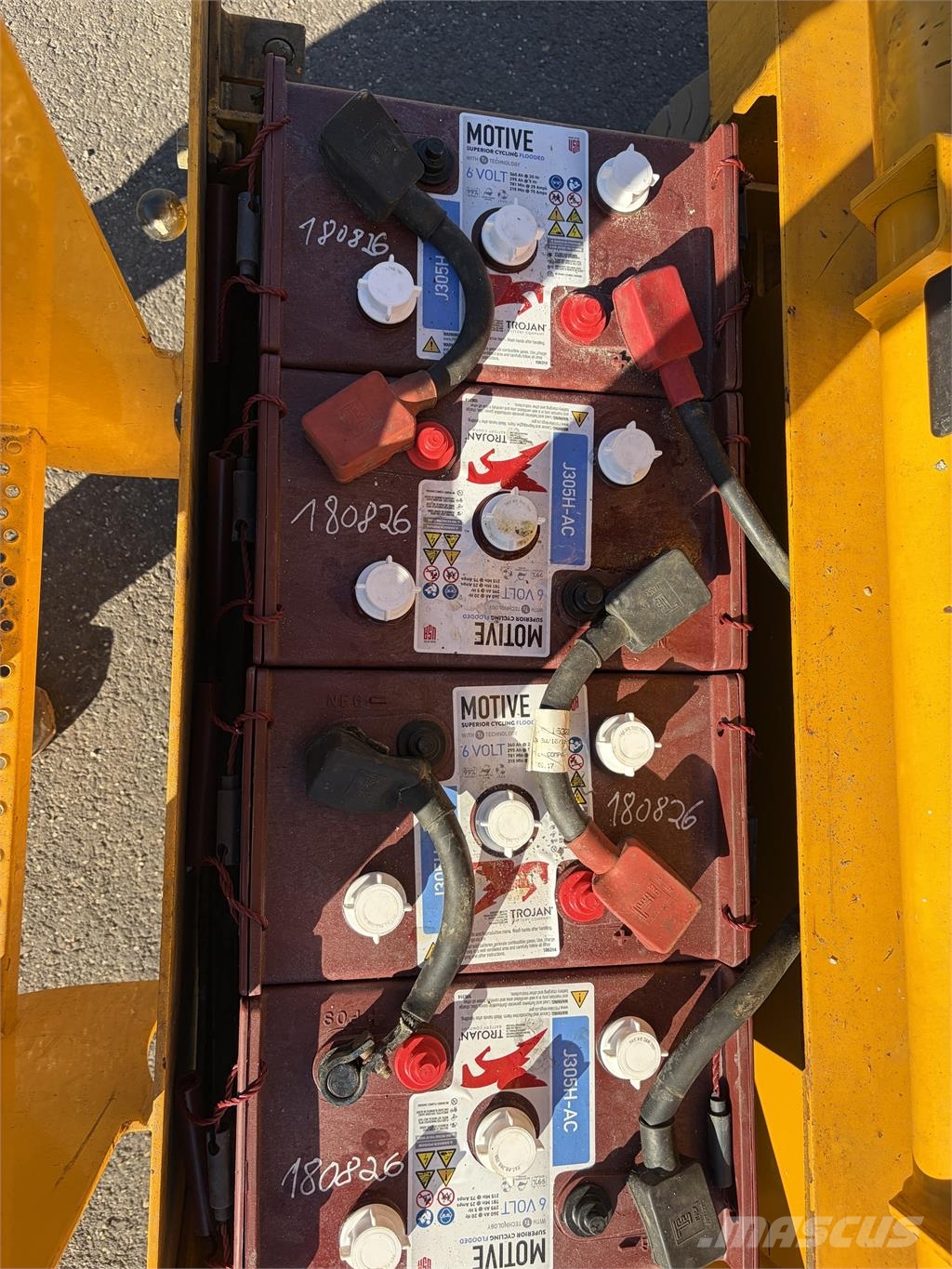 Haulotte Compact 12 Scheren-Arbeitsbühnen