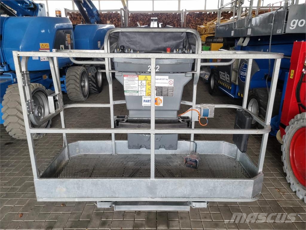 JLG 660 SJ Teleskopbühnen