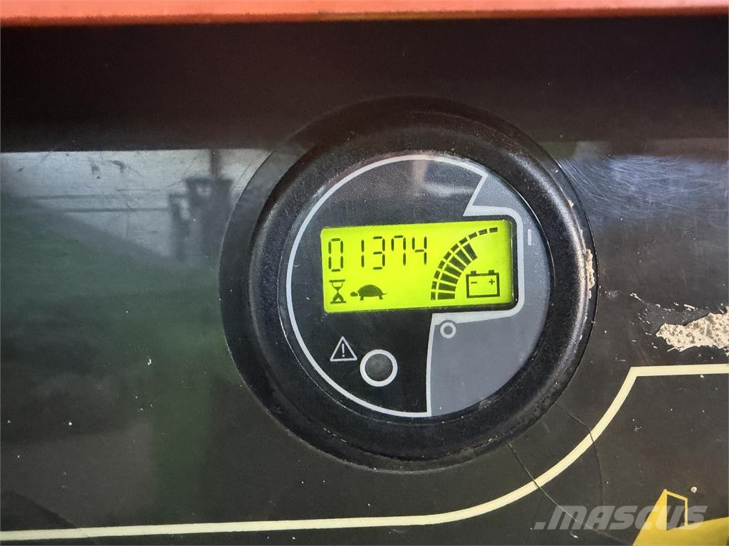 JLG E300 AJP Gelenkteleskoparbeitsbühnen