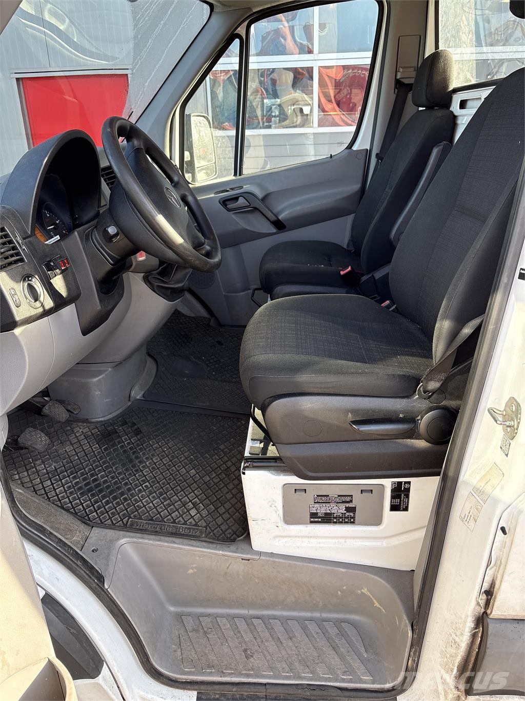 Ruthmann TB 270.3 Nostolava-autot