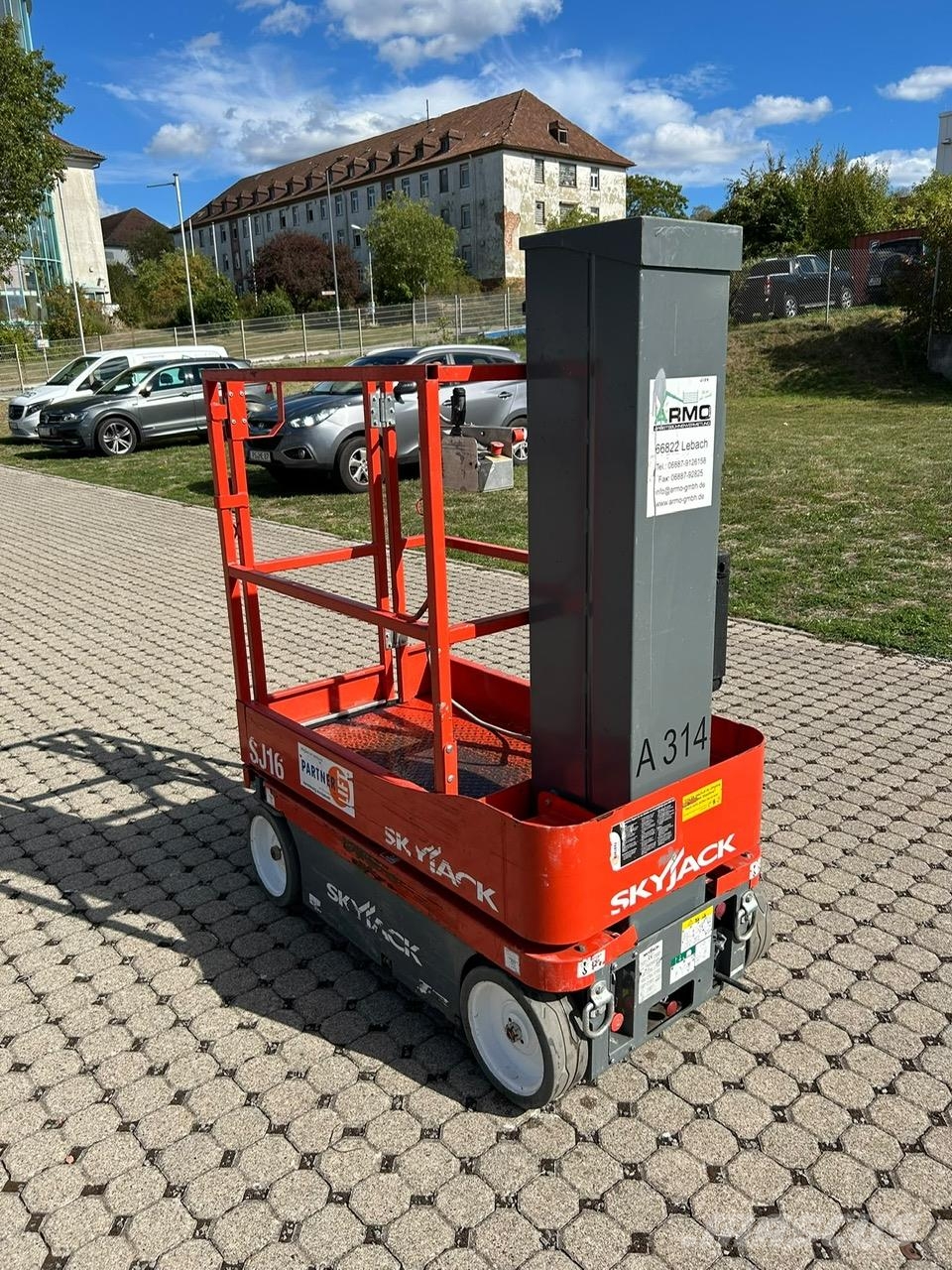 SkyJack SJ16 Kompakt kendinden tahrikli personel platformları