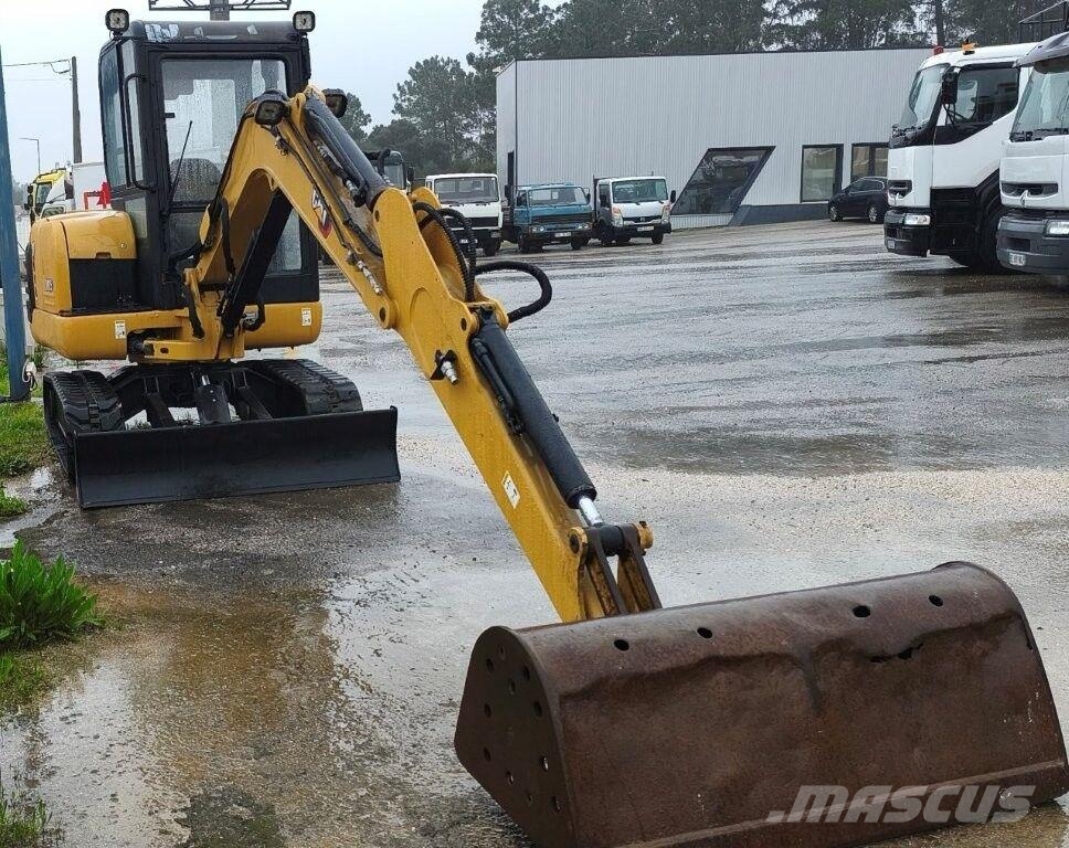 CAT  Miniexcavadoras