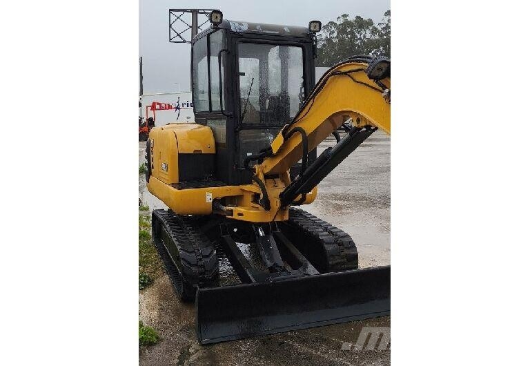 CAT  Miniexcavadoras