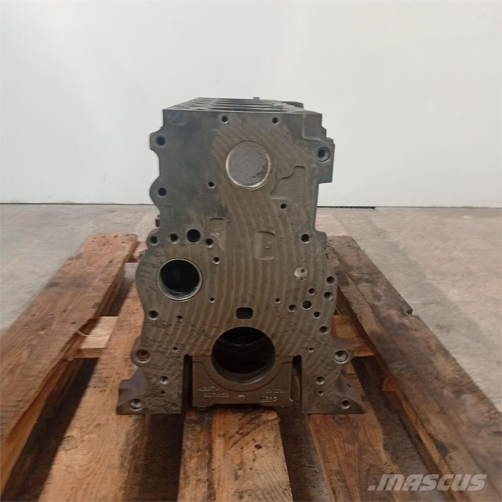 Cummins ISB 6 . 7 Bloco ISB6 . 7 Engines
